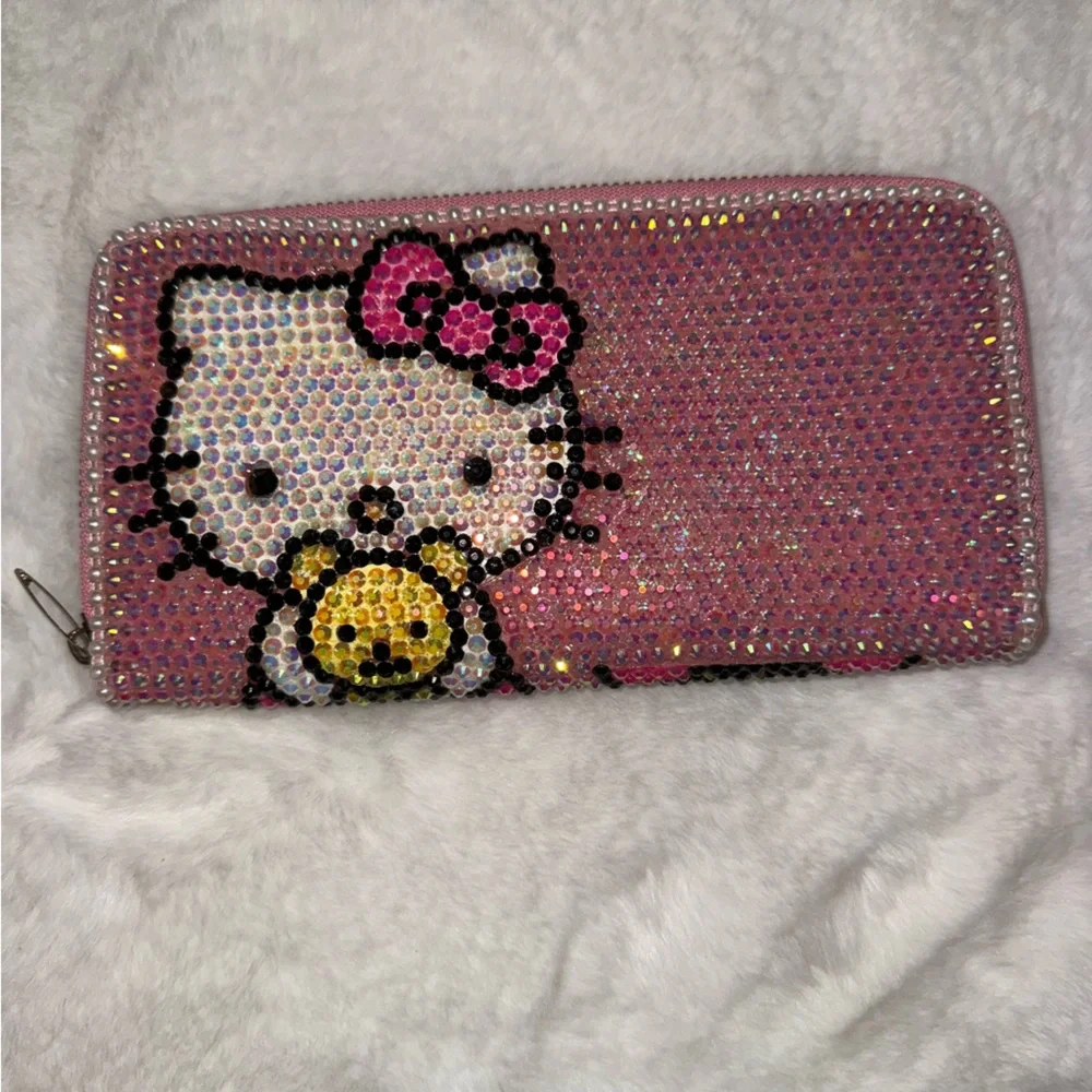 Hello Kitty Pink Rhinestone Key & Card Holder